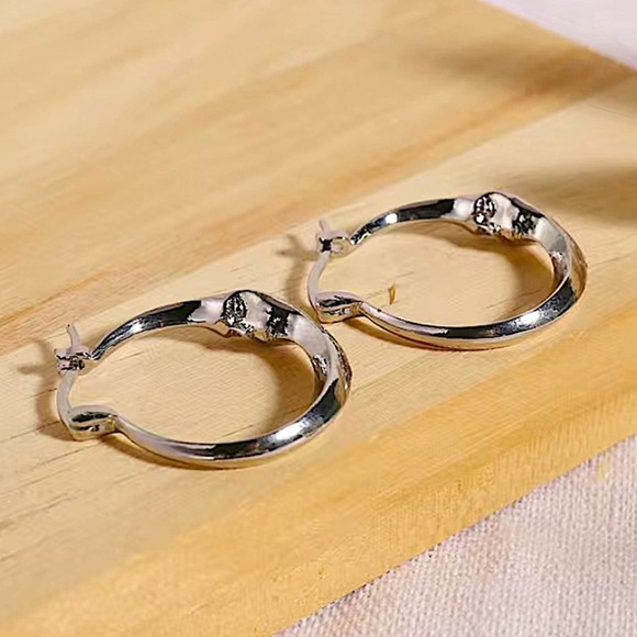 Silver Moon Hoop Minimalist Earrings Earrings - Picture 4 of 7